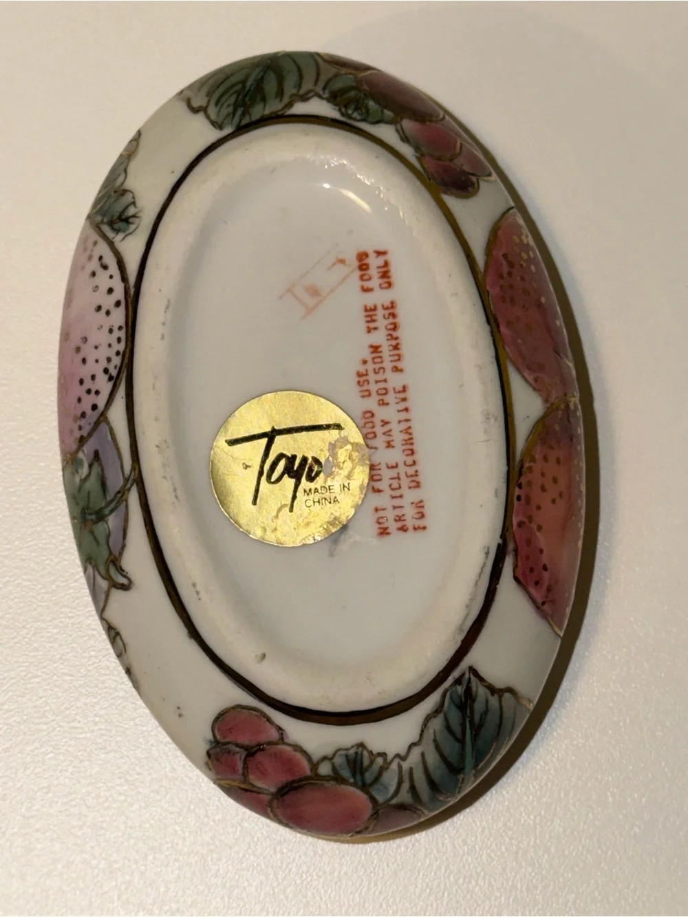 Vtg Toyo China Oval Porcelain Box Enamel Peaches & Fruit Motif Dish w/ gold trim